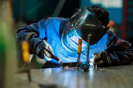 Leerling zevende jaar lasser-monteerder van Don Bosco Helchteren