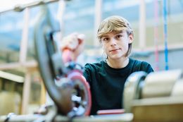 Leerling derde graad sanitaire installaties van Don Bosco Helchteren